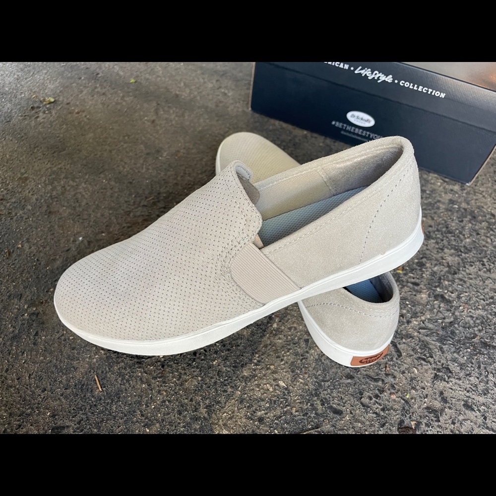 NWT Dr Scholl’s Greige Luna sneakers